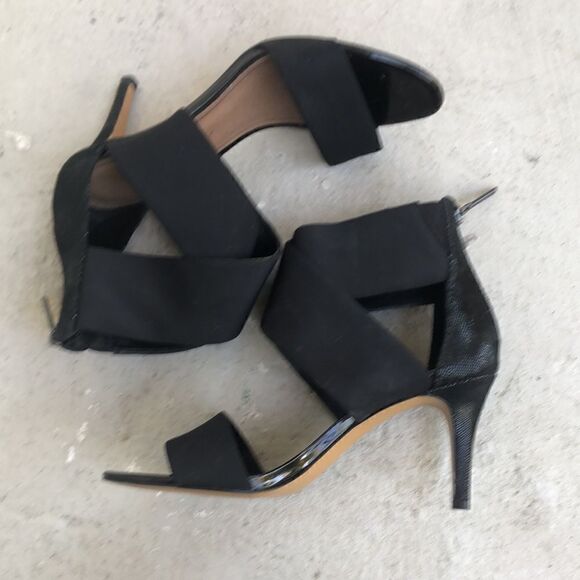 Donald J Pliner heels - Picture 2 of 10